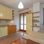 Metro 4 Spacious And Bright Three-room 米兰