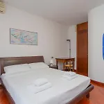 公寓 Metro 4 Spacious And Bright Three-room 米兰