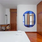 Metro 4 Spacious And Bright Three-room *