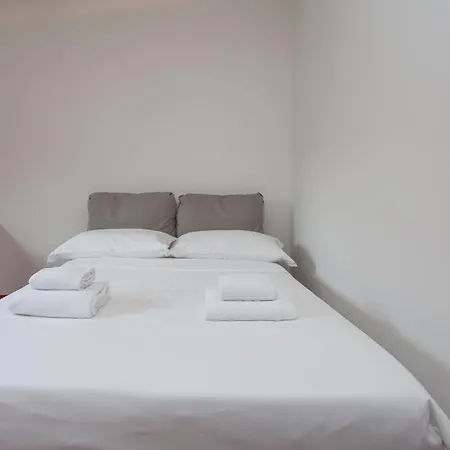 Metro 4 Spacious And Bright Three-room Апартаменты *