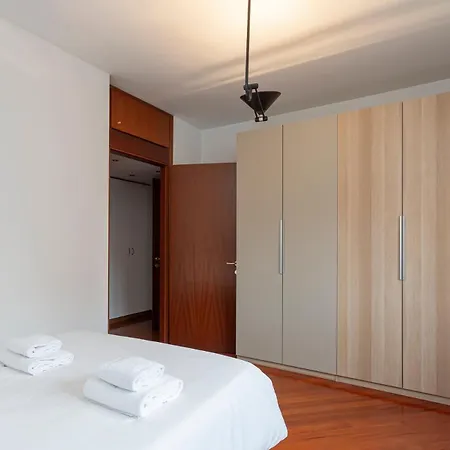 Metro 4 Spacious And Bright Three-room * Milano