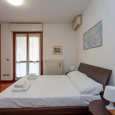 Metro 4 Spacious And Bright Three-room * Milano