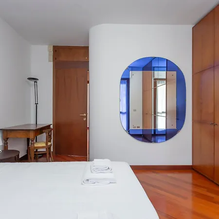 Metro 4 Spacious And Bright Three-room *