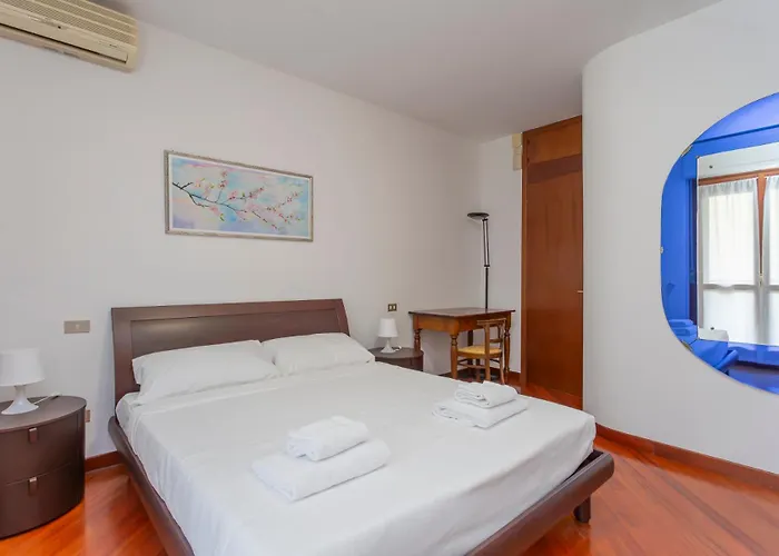 דירה Metro 4 Spacious And Bright Three-room מילאנו